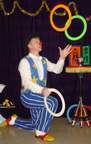 Spectacle jonglerie avec cerceaux